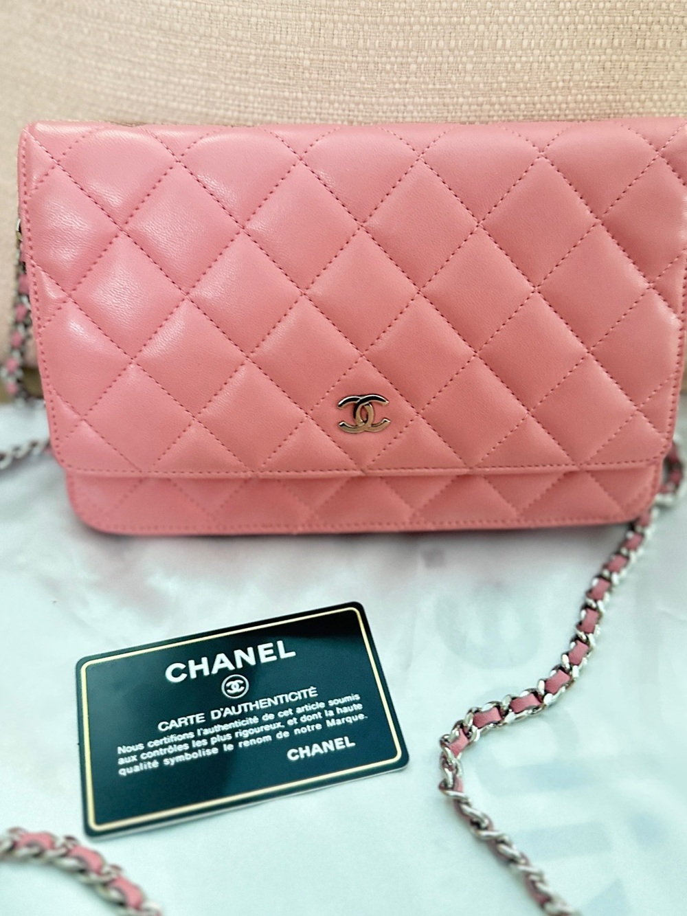 CHANEL Pink Quilted Leather Crossbody Wallet - Picture 4 of 16